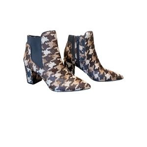 Gorgeous NEW Preston & York Houndstooth Fur Ankle Boots Size 6, Brown/Cream